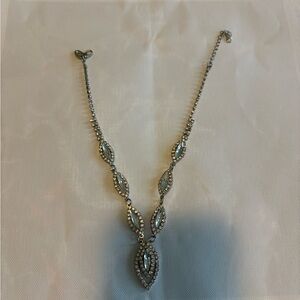 Elegant Silver Necklace with Crystal Accents